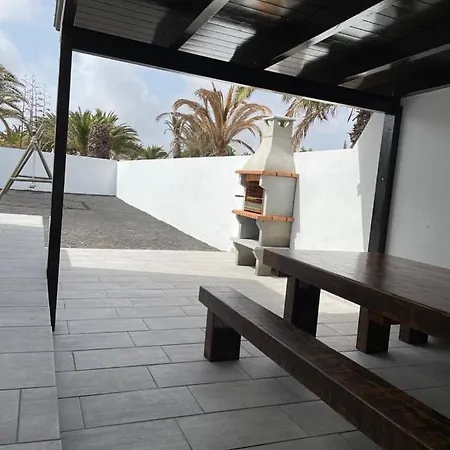 Tuco Willa Costa Teguise